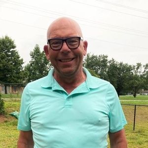 Meet your Posher, Guy russell